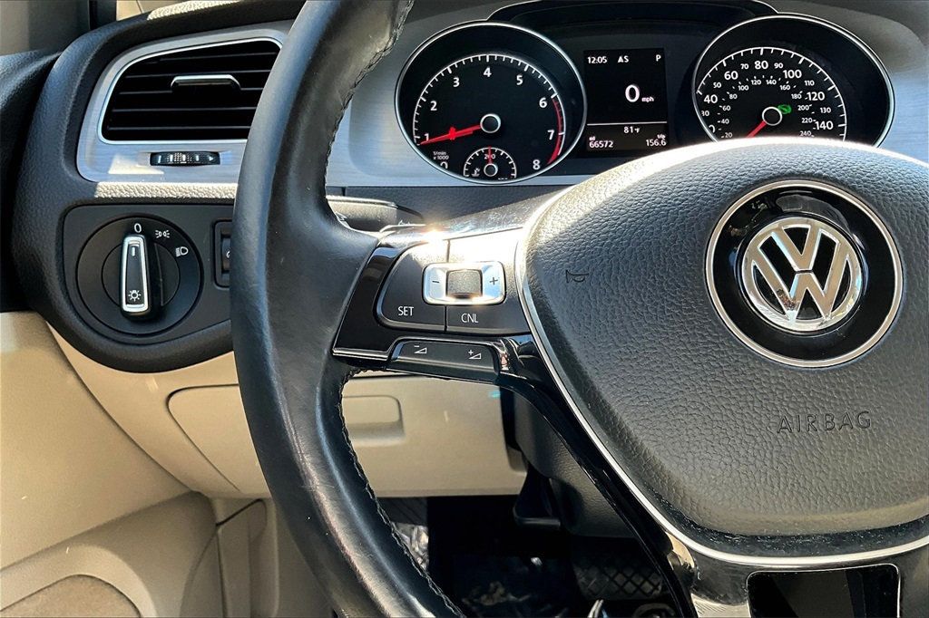 2016 Volkswagen Golf TSI S photo 18