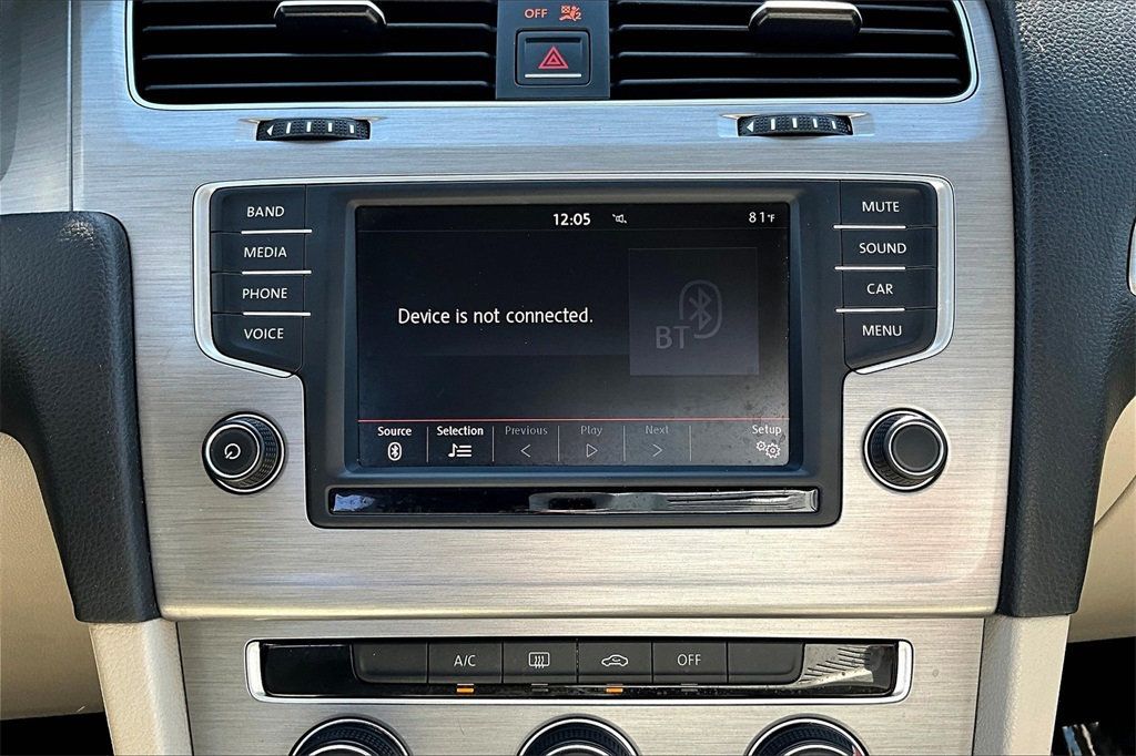 2016 Volkswagen Golf TSI S photo 23