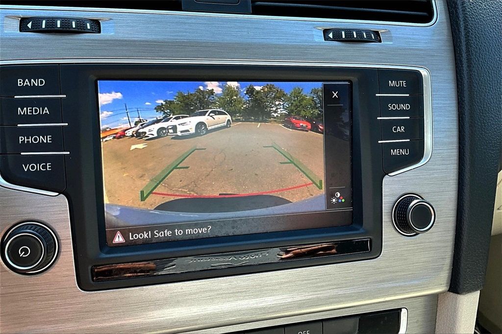 2016 Volkswagen Golf TSI S photo 24