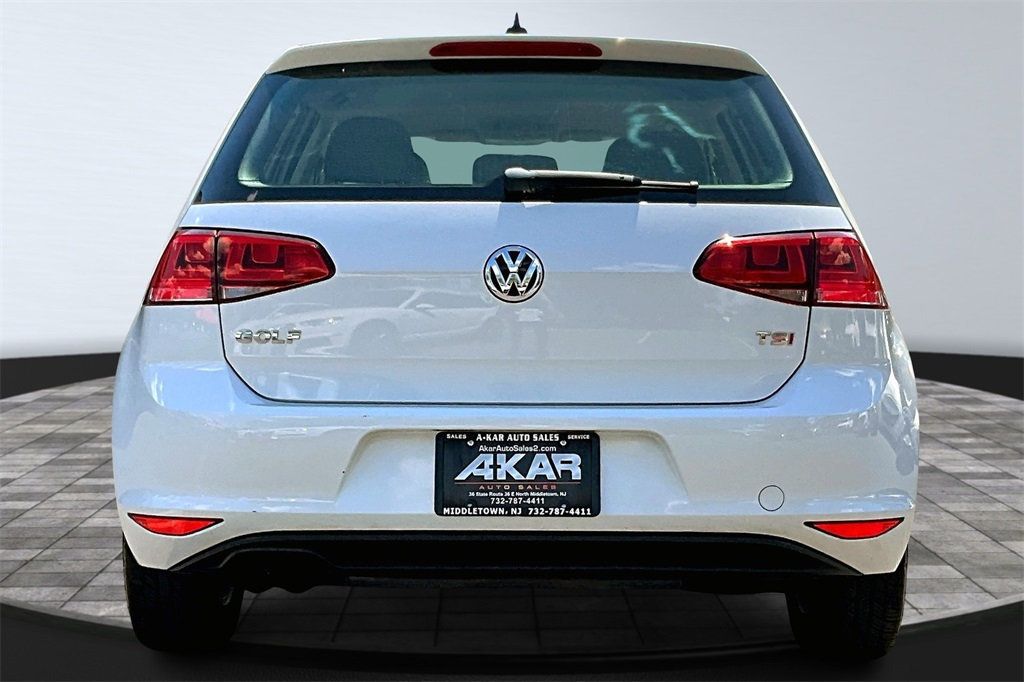 2016 Volkswagen Golf TSI S photo 3