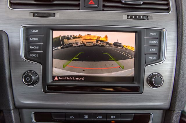 2016 Volkswagen Golf TSI S 4dr Hatchback Automatic - 22962879 - 19