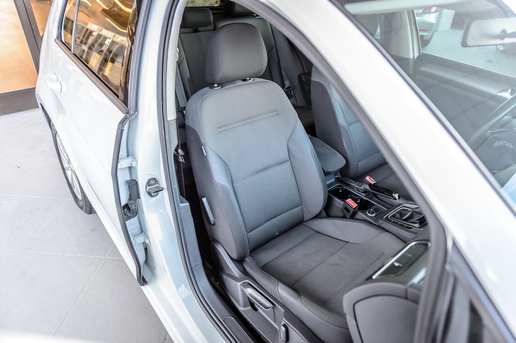 2016 Volkswagen Golf TSI S 4dr Hatchback Automatic - 22962879 - 38