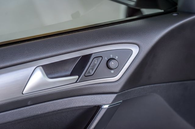 2016 Volkswagen Golf TSI S 4dr Hatchback Automatic - 22962879 - 44