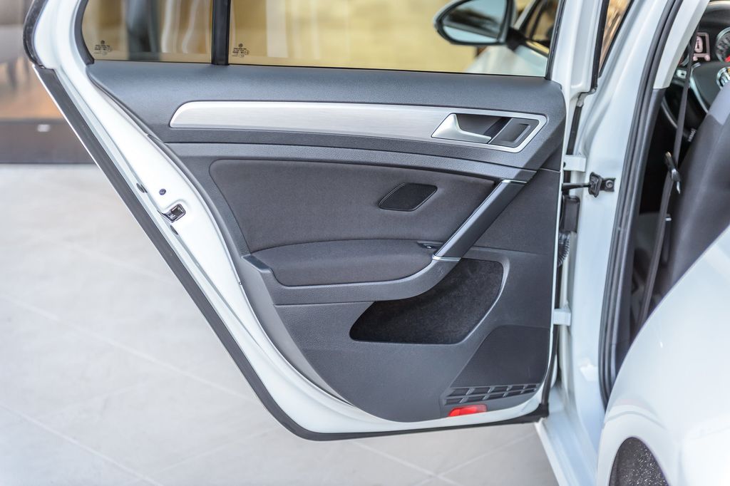 2016 Volkswagen Golf TSI S 4dr Hatchback Automatic - 22962879 - 46