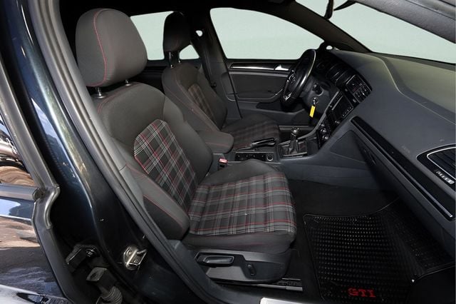 2016 VOLKSWAGEN GOLF GTI S - 23009389 - 11