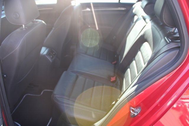 2016 Volkswagen Golf R Base photo 15