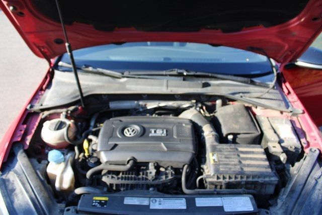 2016 Volkswagen Golf R Base photo 19