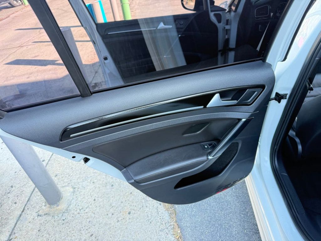 2016 Volkswagen Golf R 4dr Hatchback Manual - 22932758 - 10