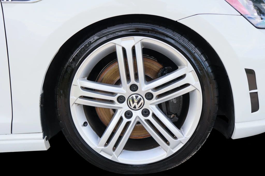 2016 Volkswagen Golf R photo 35