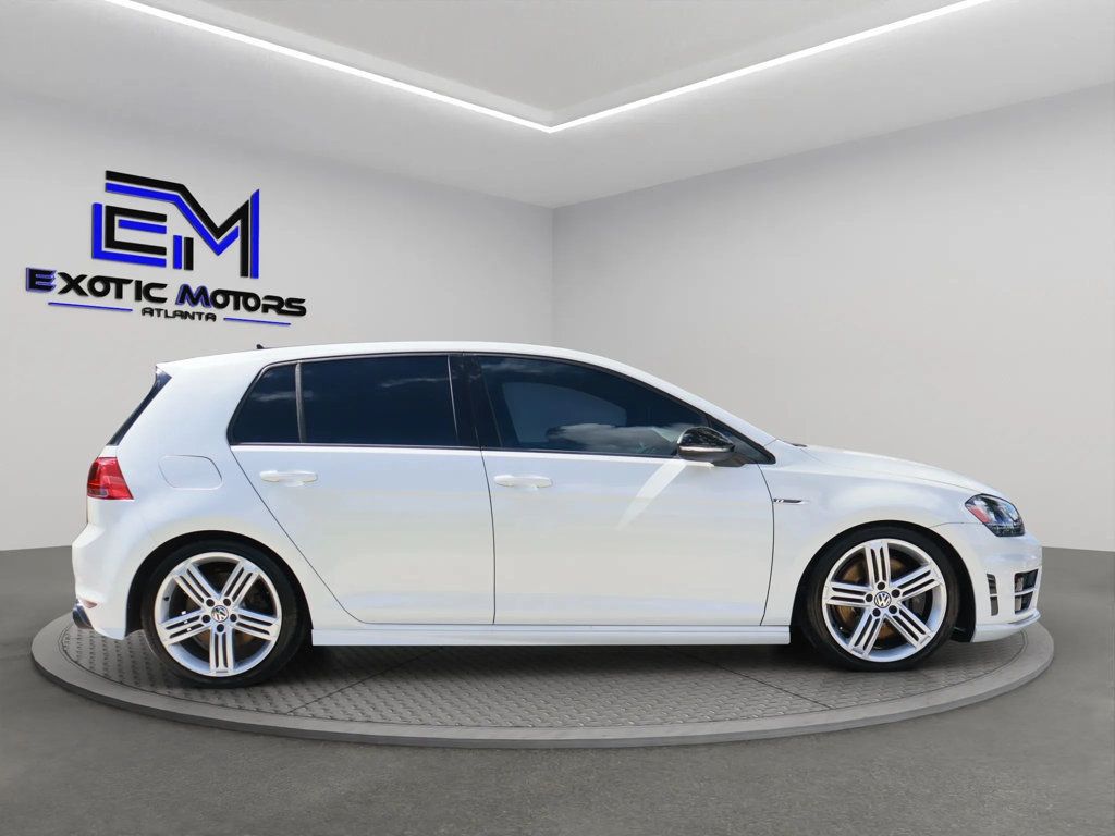 2016 Volkswagen Golf R photo 4