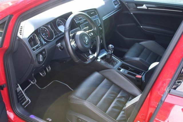 2016 Volkswagen Golf R w/DCC/Nav 4dr Hatchback Manual - 22918843 - 7