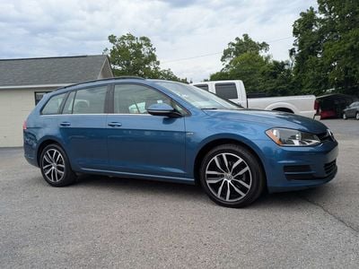 2016 Volkswagen Golf SportWagen