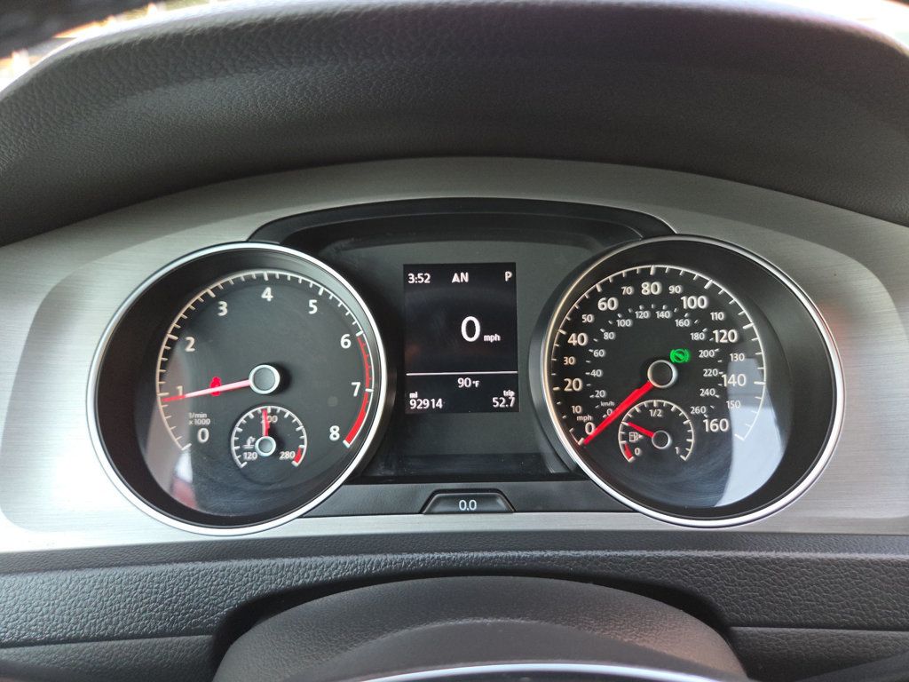 Volkswagen Golf SportWagen photo 16