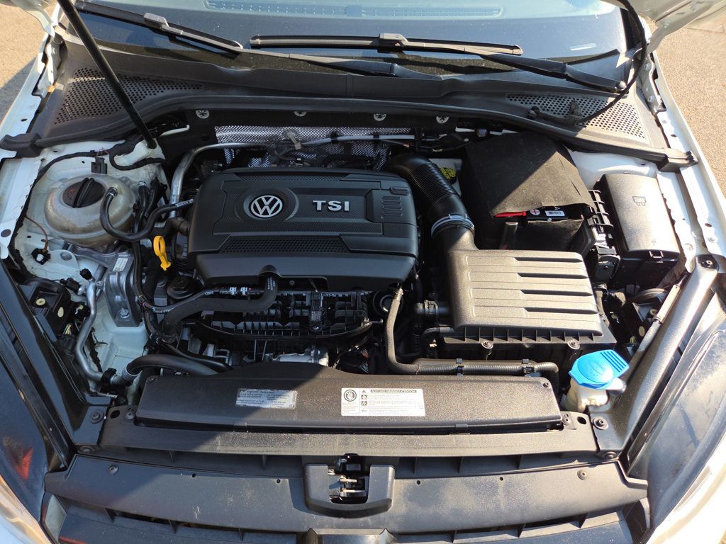 Volkswagen Golf SportWagen photo 22