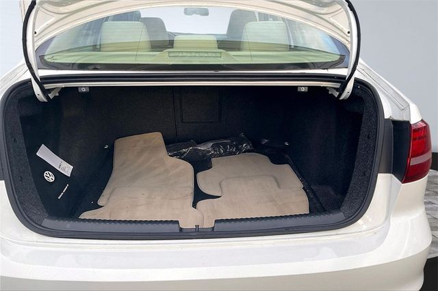 2016 Volkswagen Jetta Sedan 1.4T SE 4dr Automatic - 22969422 - 35