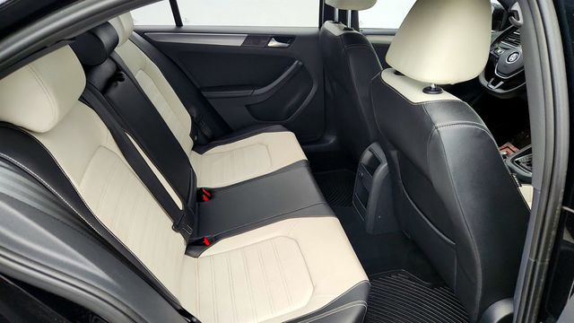 2016 Volkswagen Jetta Sedan 1.8T Sport PZEV 4dr Automatic - 22965204 - 18