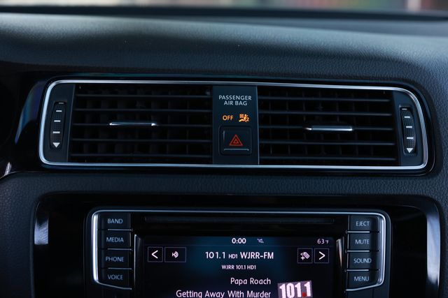 2016 Volkswagen Jetta Sedan 2.0T GLI SE 4dr Automatic - 22987815 - 39