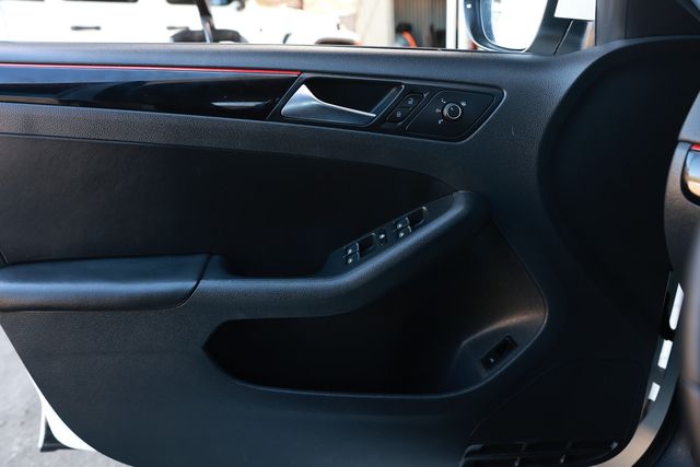 2016 Volkswagen Jetta Sedan 2.0T GLI SE 4dr Automatic - 22987815 - 48