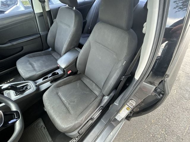 2016 Volkswagen Jetta Sedan S - 23039188 - 13