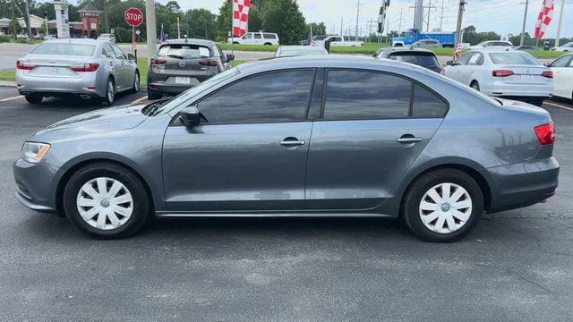 2016 Volkswagen Jetta Sedan S - 23039188 - 4
