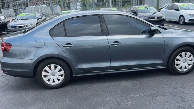 2016 Volkswagen Jetta Sedan S - 23039188 - 8