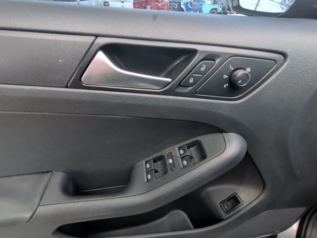 2016 Volkswagen Jetta Sedan S - 23054441 - 11