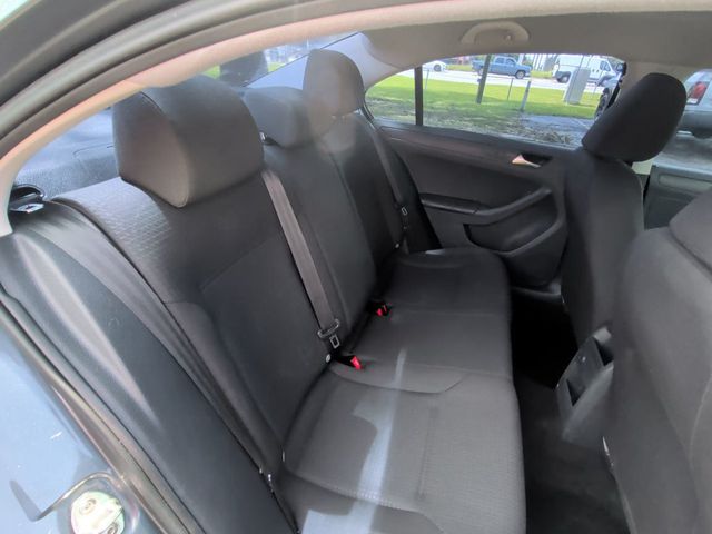 2016 Volkswagen Jetta Sedan S - 23054441 - 19