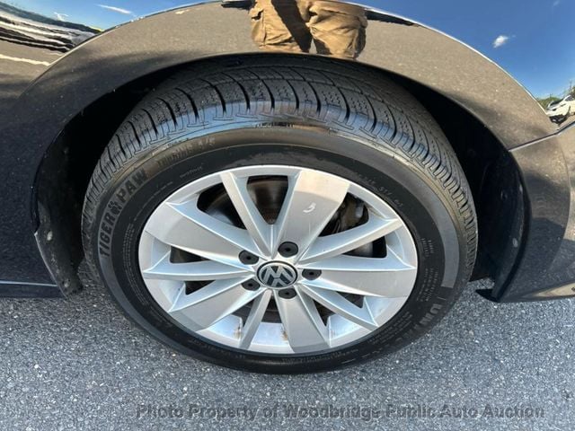 2016 Volkswagen Jetta Sedan SE - 23055279 - 12