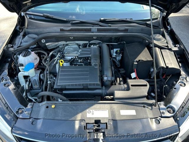 2016 Volkswagen Jetta Sedan SE - 23055279 - 15