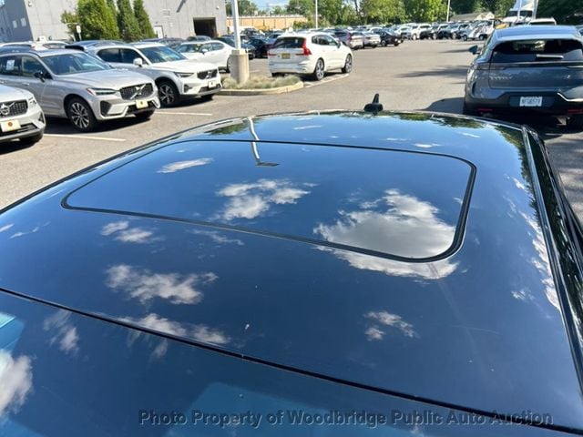 2016 Volkswagen Jetta Sedan SE - 23055279 - 4