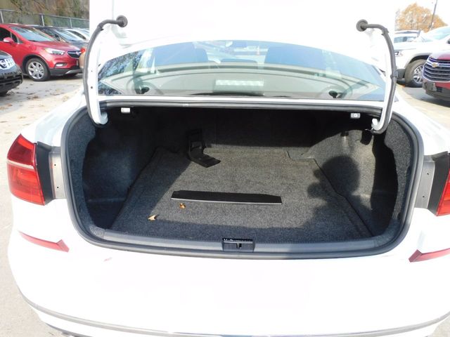 2016 Volkswagen Passat  - 19541439 - 9