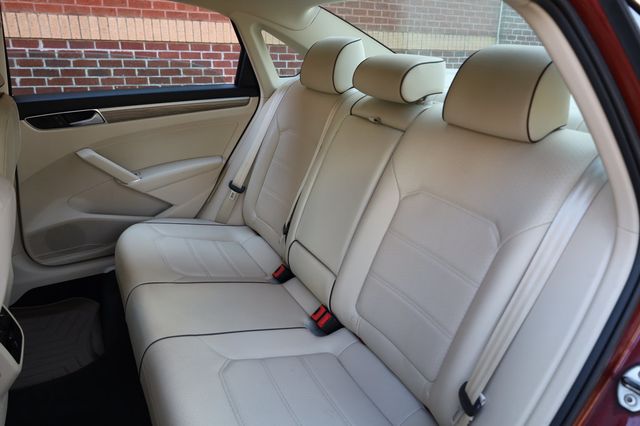 2016 Volkswagen Passat  - 22936127 - 18