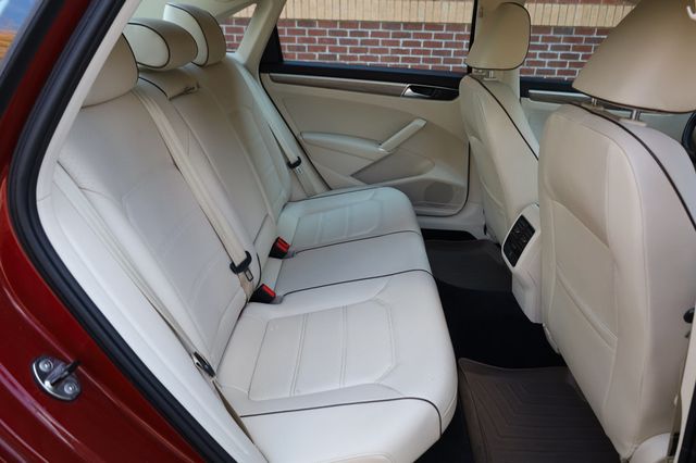2016 Volkswagen Passat  - 22936127 - 20