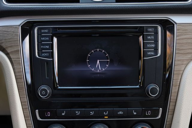 2016 Volkswagen Passat  - 22936127 - 34