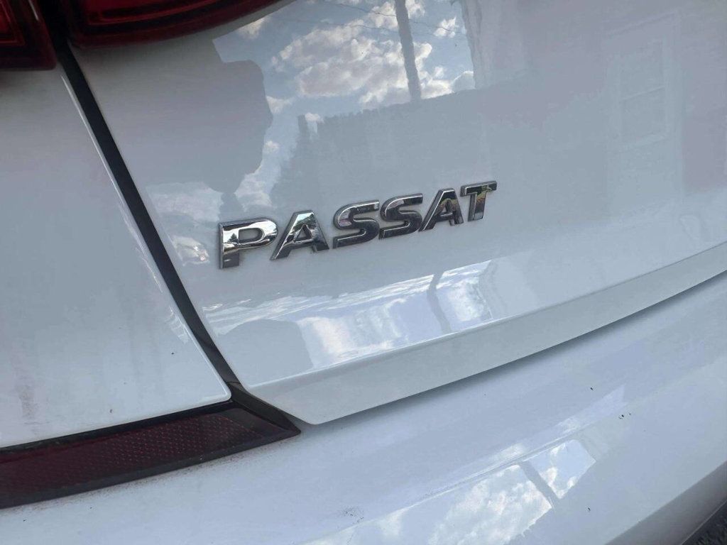 2016 Volkswagen Passat 1.8T R Line 4dr Sedan PZEV - 22936477 - 11