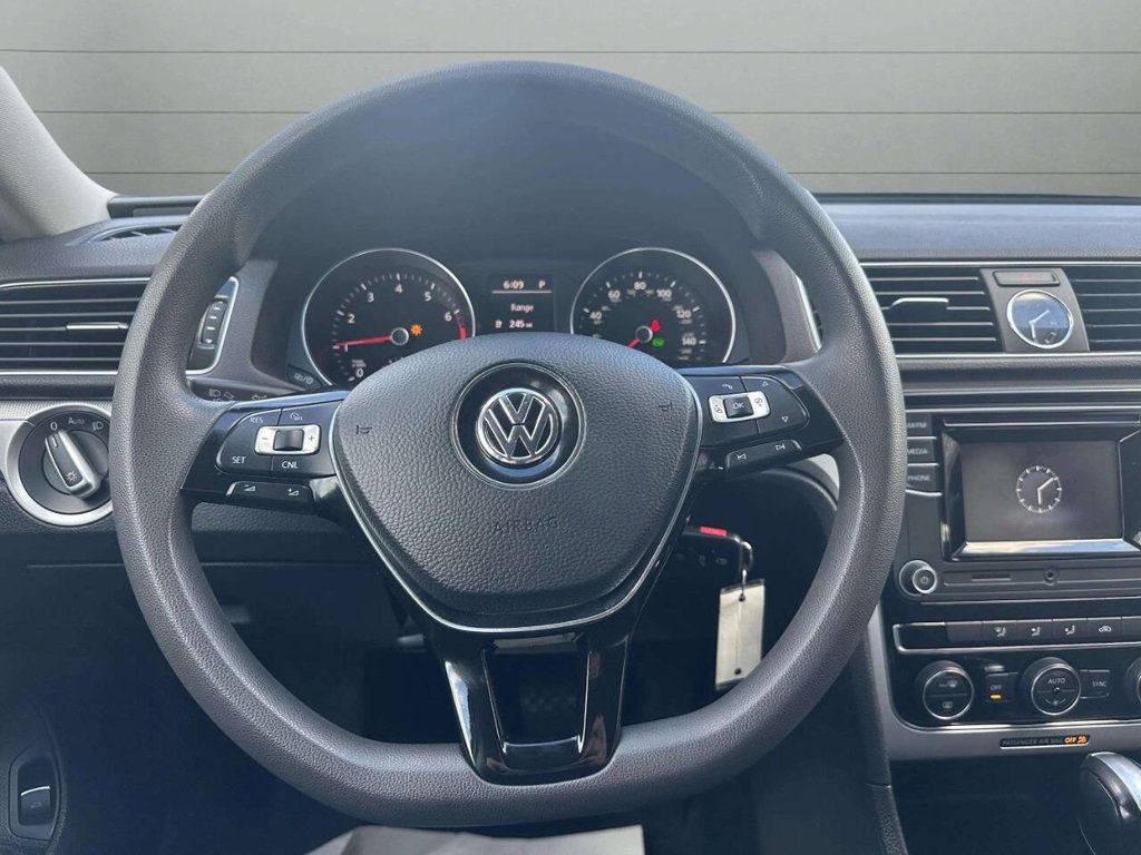 2016 Volkswagen Passat 1.8T R Line 4dr Sedan PZEV - 22936477 - 23