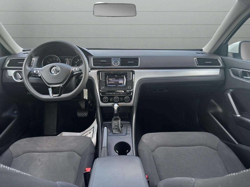 2016 Volkswagen Passat 1.8T R Line 4dr Sedan PZEV - 22936477 - 38