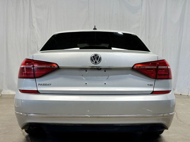 2016 Volkswagen Passat 4dr Sedan 1.8T Automatic R-Line - 23079571 - 9