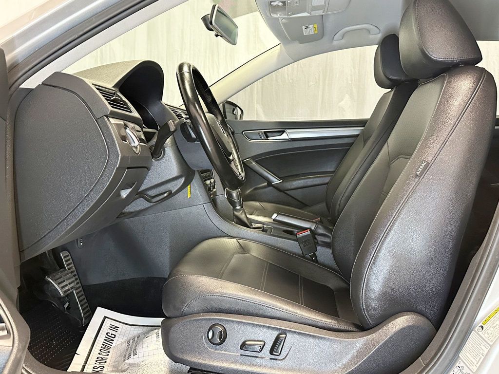 2016 Volkswagen Passat 4dr Sedan 1.8T Automatic R-Line - 23079571 - 19