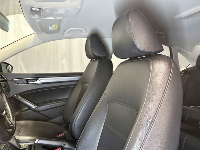 2016 Volkswagen Passat 4dr Sedan 1.8T Automatic R-Line - 23079571 - 21