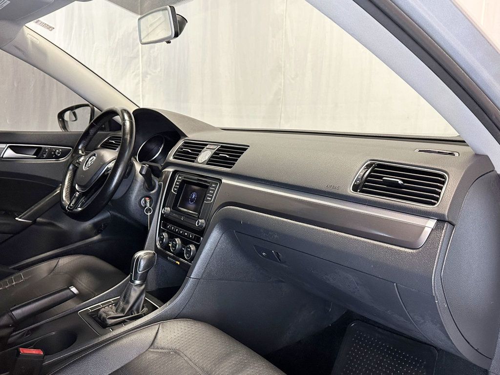 2016 Volkswagen Passat 4dr Sedan 1.8T Automatic R-Line - 23079571 - 24