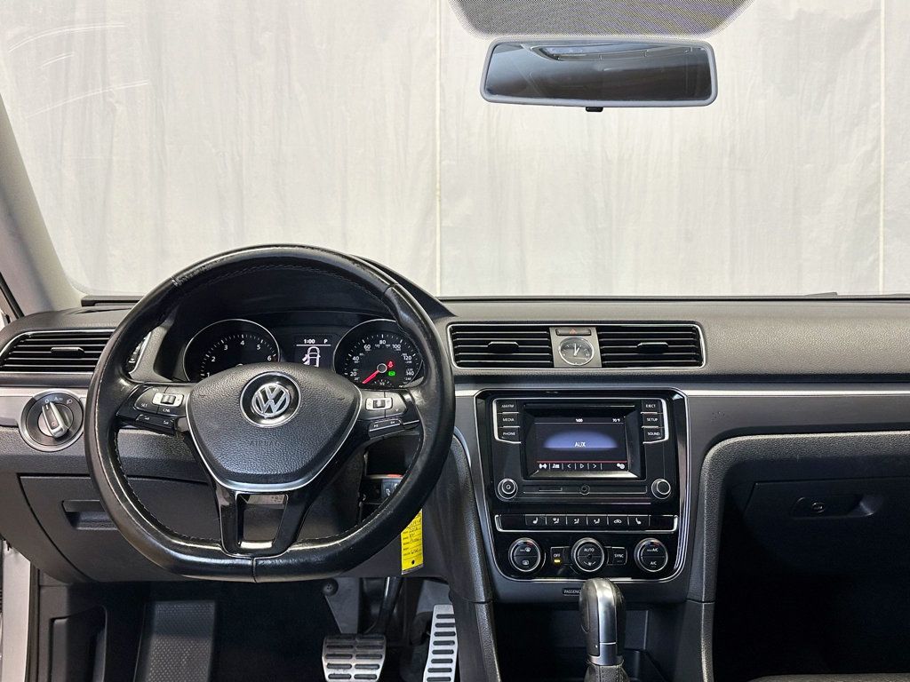 2016 Volkswagen Passat 4dr Sedan 1.8T Automatic R-Line - 23079571 - 31