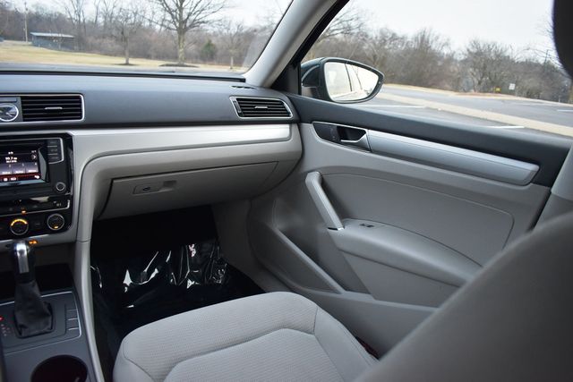 2016 Volkswagen Passat 4dr Sedan 1.8T Automatic S - 22969967 - 14