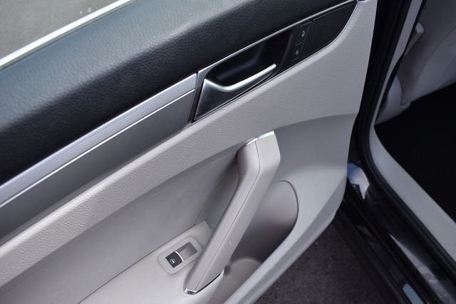 2016 Volkswagen Passat 4dr Sedan 1.8T Automatic S - 22969967 - 32