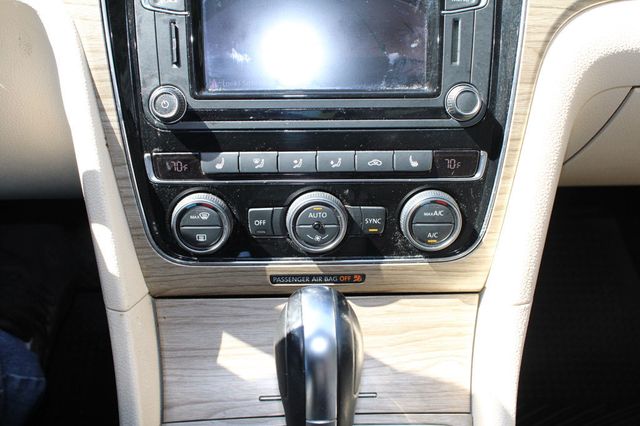2016 Volkswagen Passat 4dr Sedan 1.8T Automatic SE - 23027099 - 19