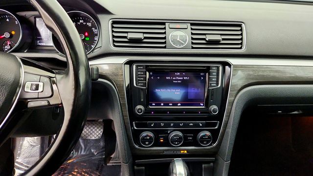 2016 Volkswagen Passat 4dr Sedan 1.8T Automatic SE - 23085880 - 17
