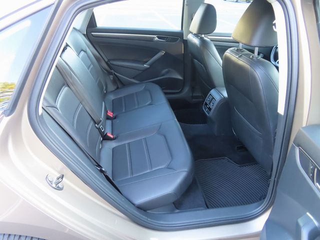 2016 Volkswagen Passat 4dr Sedan 1.8T Automatic SE PZEV - 22911566 - 25