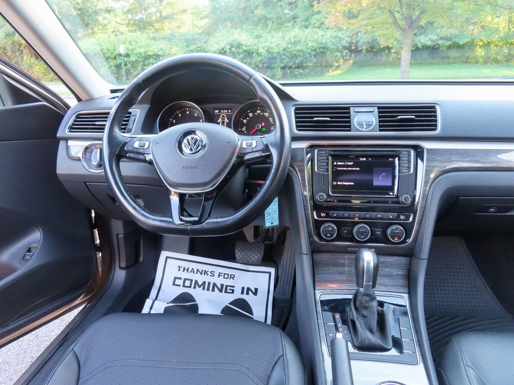 2016 Volkswagen Passat TDI SE photo 30