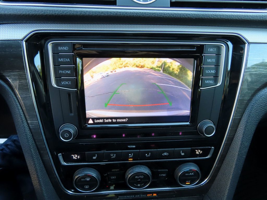 2016 Volkswagen Passat TDI SE photo 35