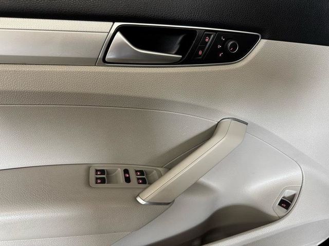 2016 Volkswagen Passat 4dr Sedan 1.8T Automatic S PZEV - 22998490 - 12